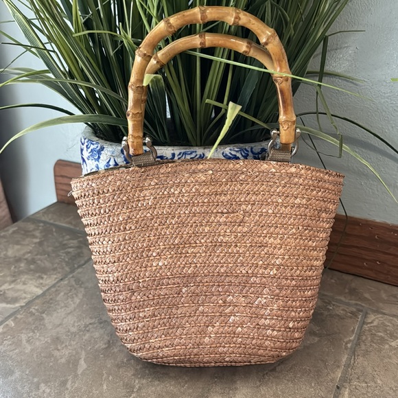 St John’s Bay Woven Wheat Straw Handbag-Bamboo Handles-Tan/Brown Color-EUC - Picture 5 of 16